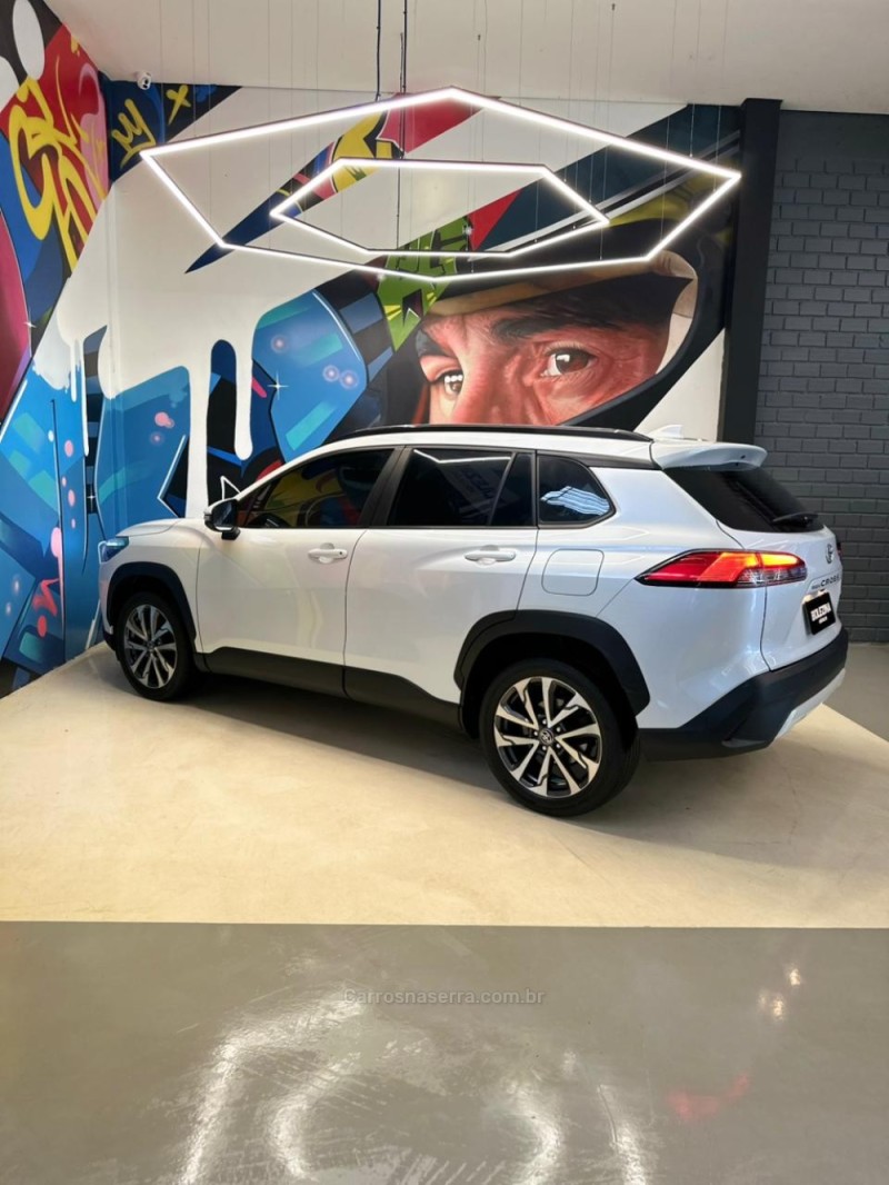 COROLLA 2.0 CROSS XRE 16V FLEX 4P AUTOMÁTICO - 2022 - NOVO HAMBURGO