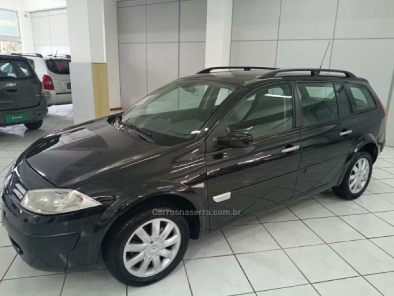 MÉGANE 1.6 DYNAMIQUE GRAND TOUR 16V FLEX 4P MANUAL - 2013 - NOVA PETRóPOLIS