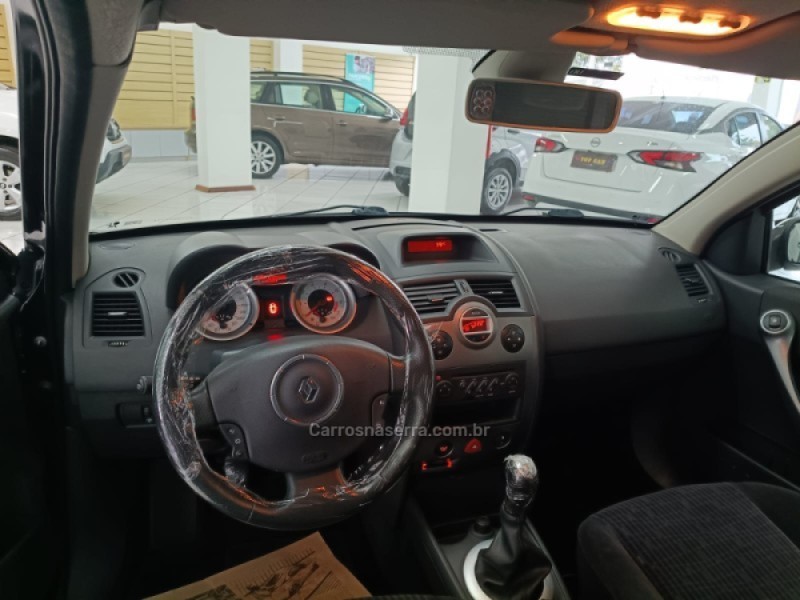MÉGANE 1.6 DYNAMIQUE GRAND TOUR 16V FLEX 4P MANUAL - 2013 - NOVA PETRóPOLIS