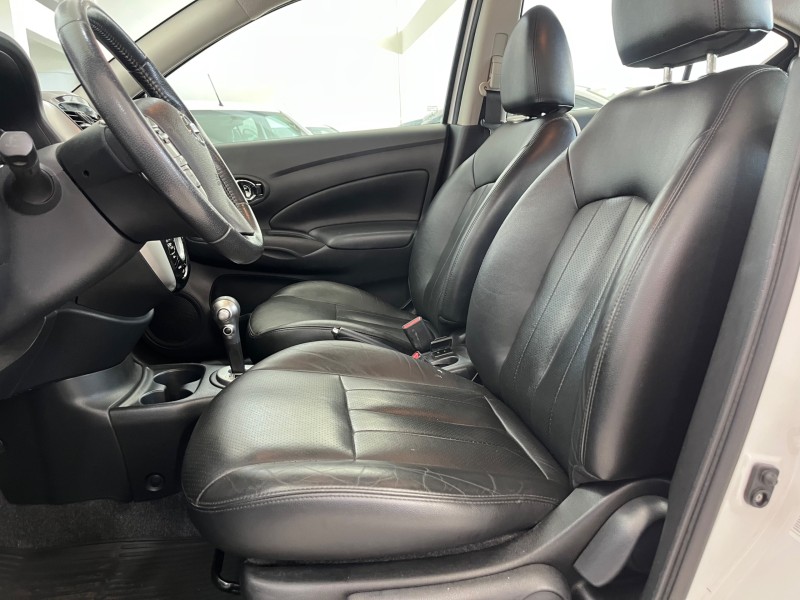 versa 1.6 16v sl flexstart flex 4p automatico 2017 caxias do sul
