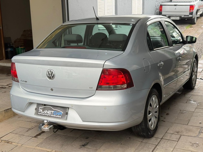 VOYAGE 1.6 MI TREND 8V FLEX 4P MANUAL - 2013 - FARROUPILHA
