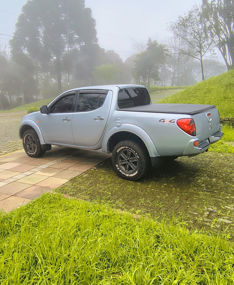 L200 TRITON 3.2 HPE 4X4 CD 16V TURBO INTERCOOLER DIESEL 4P AUTOMÁTICO - 2010 - FARROUPILHA