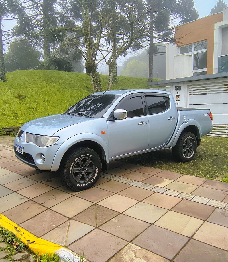 L200 TRITON 3.2 HPE 4X4 CD 16V TURBO INTERCOOLER DIESEL 4P AUTOMÁTICO - 2010 - FARROUPILHA