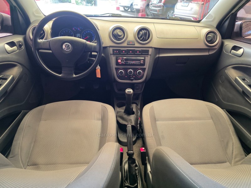 VOYAGE 1.6 MI COMFORTLINE 8V FLEX 4P MANUAL - 2011 - SAPIRANGA
