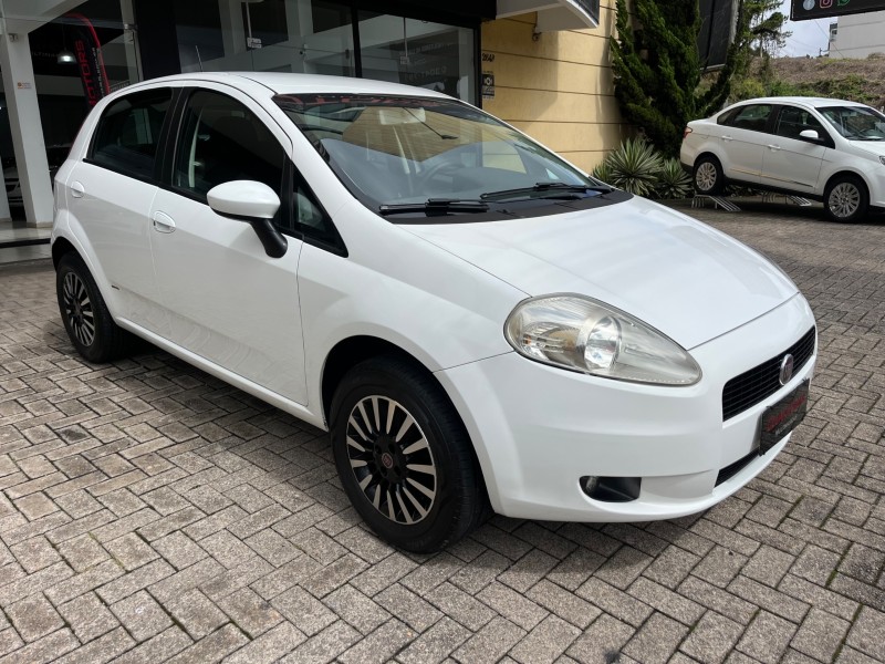 PUNTO 1.4 8V FLEX 4P MANUAL - 2010 - CAXIAS DO SUL