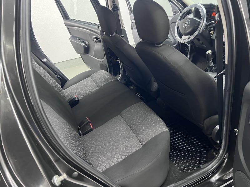 DUSTER 1.6 EXPRESSION 4X2 16V FLEX 4P MANUAL - 2015 - CAXIAS DO SUL