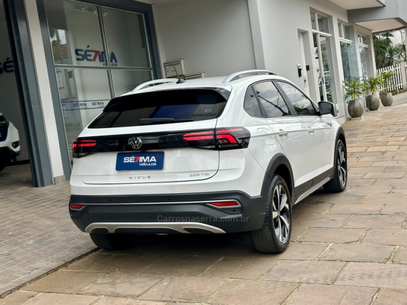 NIVUS 1.0 TSI HIGHLINE FLEX 4P AUTOMÁTICO - 2021 - GUAPORé