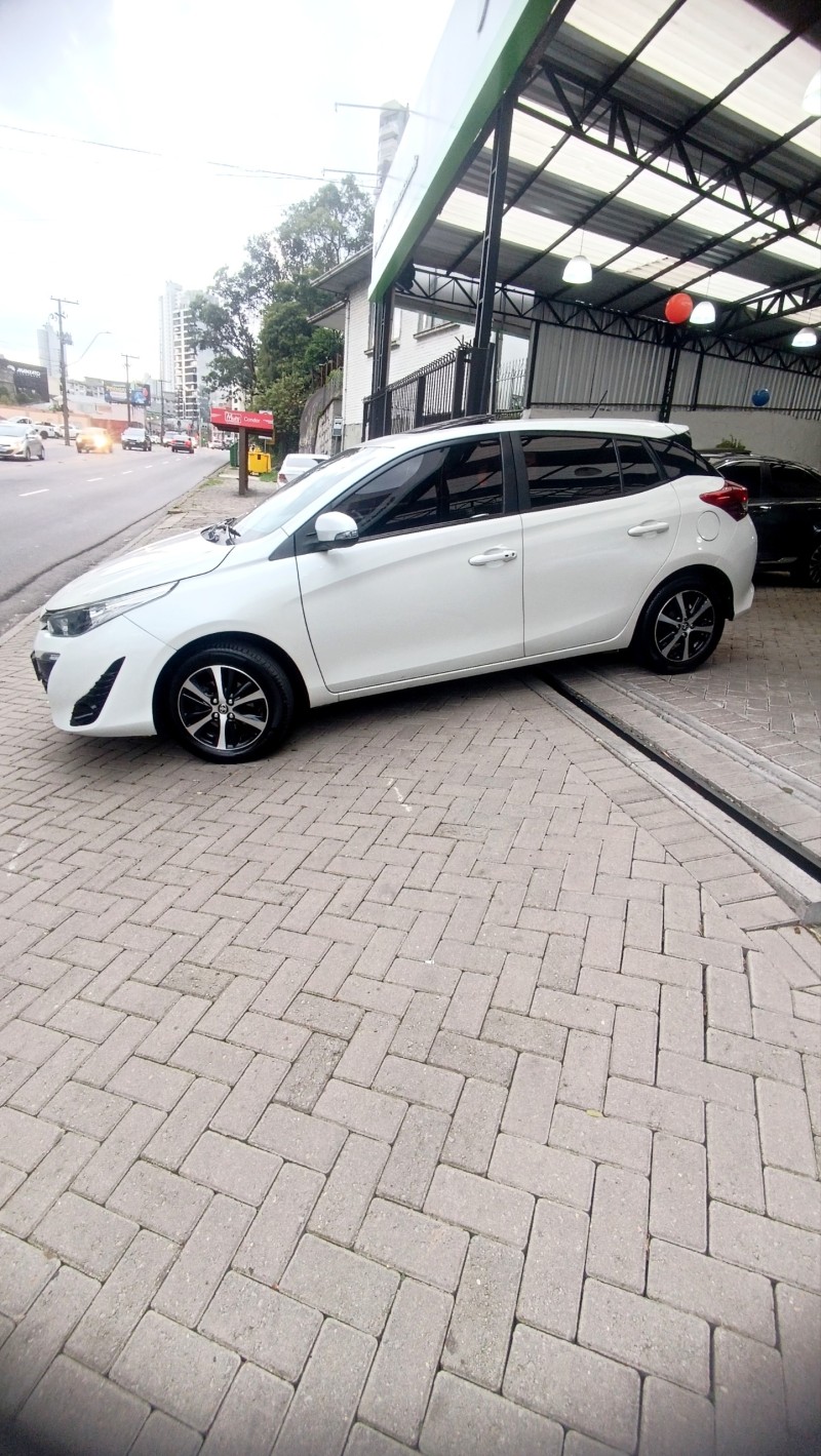 YARIS 1.5 XLS CONNECT 16V FLEX 4P AUTOMÁTICO - 2021 - CAXIAS DO SUL