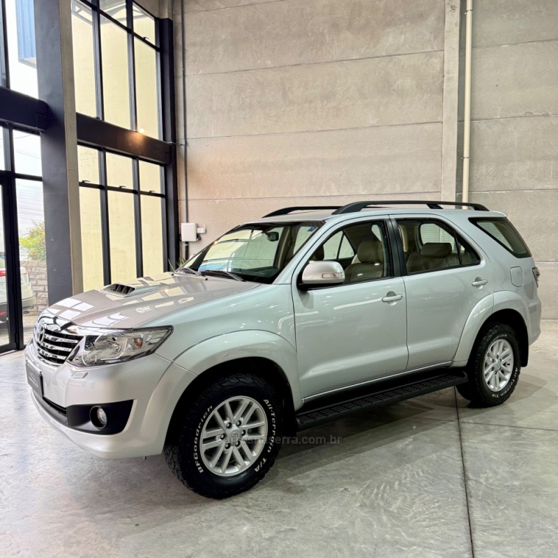 HILUX SW4 3.0 SRV 4X4 CD 16V TURBO INTERCOOLER DIESEL 4P AUTOMÁTICO - 2015 - BENTO GONçALVES