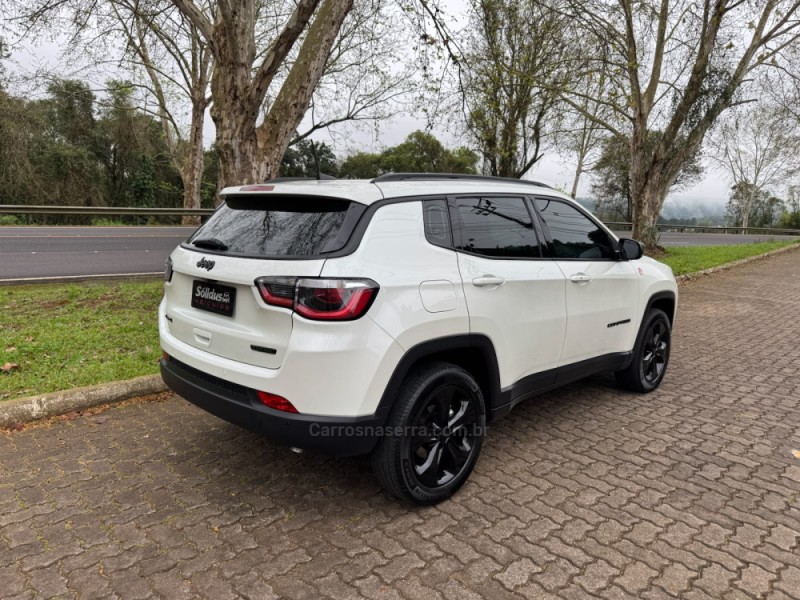 COMPASS 2.0 16V DIESEL LONGITUDE 4X4 AUTOMÁTICO - 2018 - DOIS IRMãOS