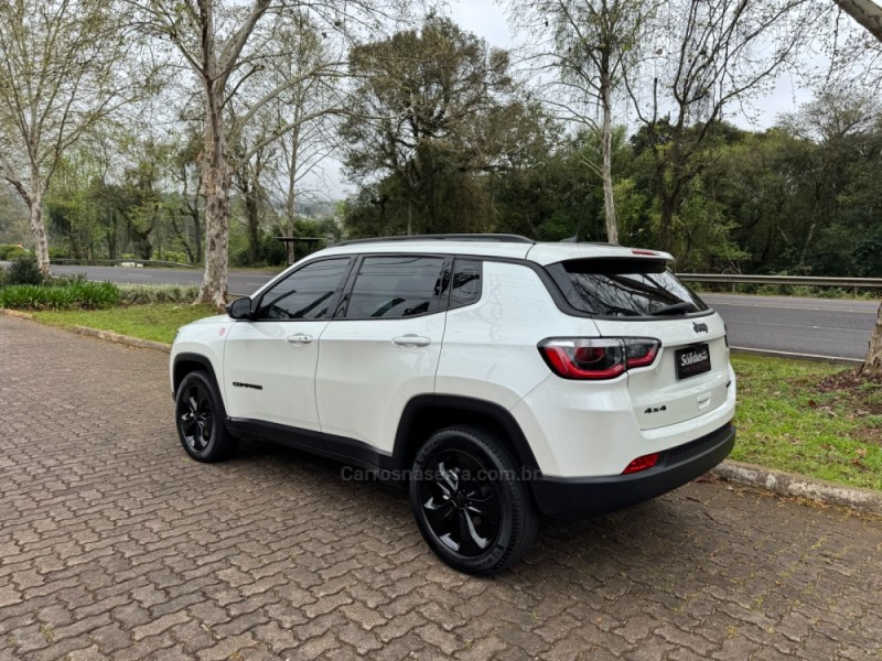 COMPASS 2.0 16V DIESEL LONGITUDE 4X4 AUTOMÁTICO - 2018 - DOIS IRMãOS
