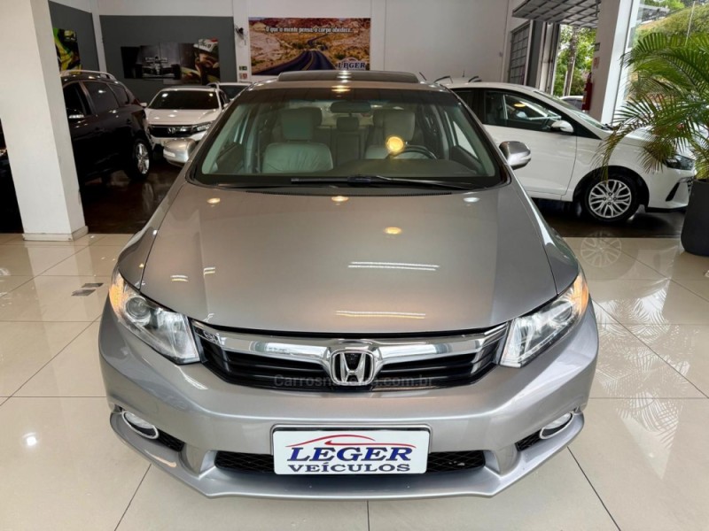 CIVIC 1.8 EXS 16V FLEX 4P AUTOMÁTICO - 2012 - SãO LEOPOLDO