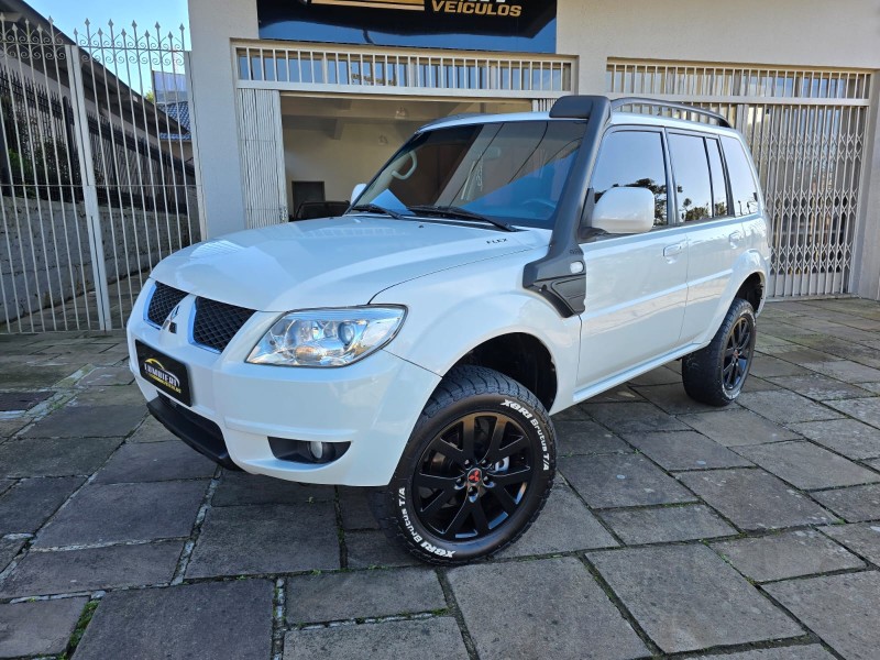 pajero tr4 2.0 4x4 16v 140cv flex 4p manual 2011 farroupilha