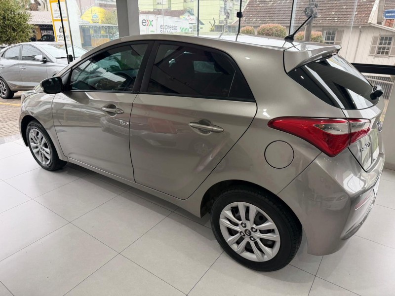 HB20 1.0 COMFORT PLUS 12V FLEX 4P MANUAL - 2017 - CAXIAS DO SUL