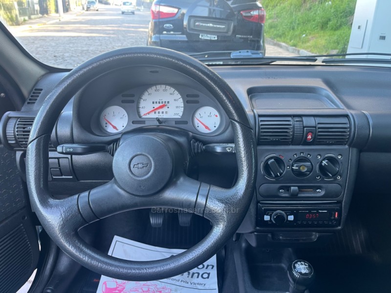 CORSA 1.0 MPF WIND 8V GASOLINA 2P MANUAL - 2001 - VERANóPOLIS