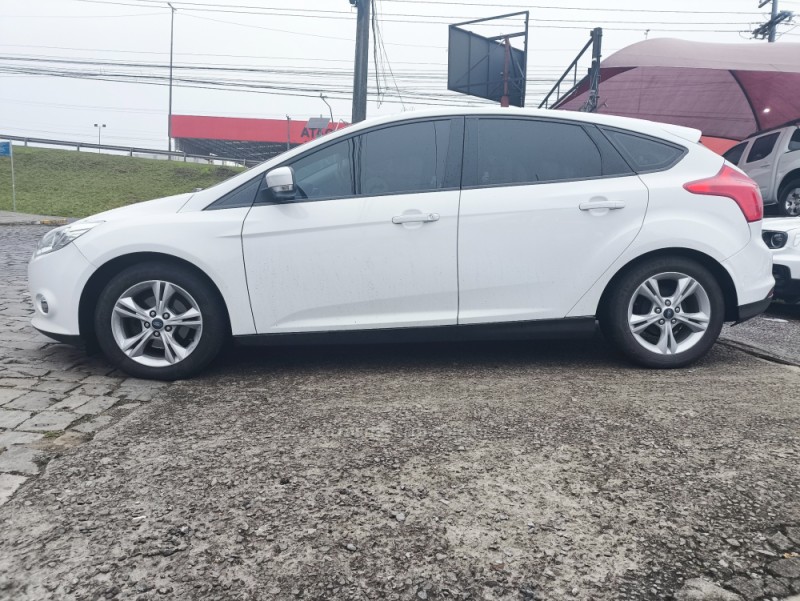 FOCUS 1.6 GLX 8V FLEX 4P MANUAL - 2014 - FARROUPILHA
