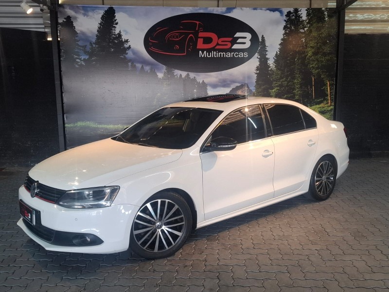 jetta 2.0 tsi highline 200cv gasolina 4p tiptronic 2011 caxias do sul