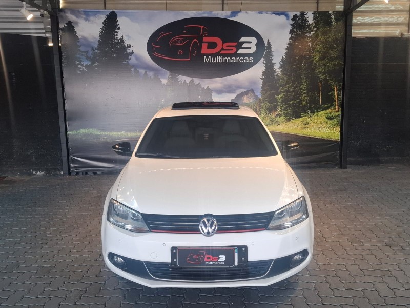 JETTA 2.0 TSI HIGHLINE 200CV GASOLINA 4P TIPTRONIC - 2011 - CAXIAS DO SUL