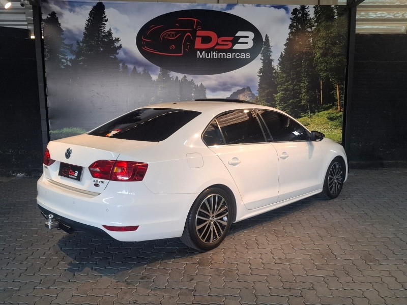 JETTA 2.0 TSI HIGHLINE 200CV GASOLINA 4P TIPTRONIC - 2011 - CAXIAS DO SUL
