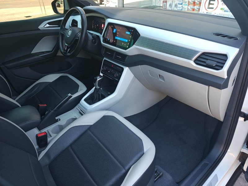 T-CROSS 1.4 HIGHLINE TSI 16V FLEX 4P AUTOMÁTICO - 2020 - FARROUPILHA