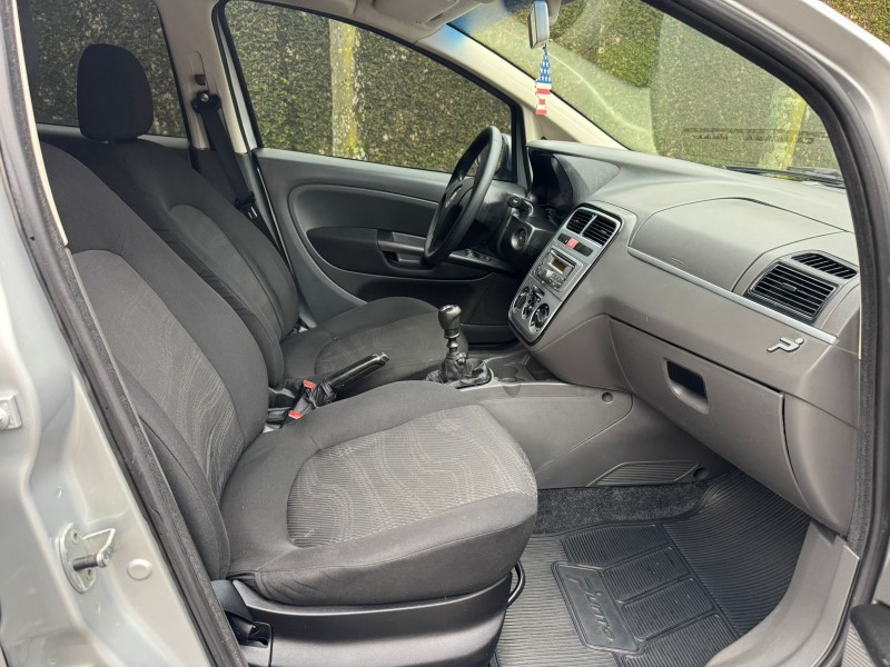 PUNTO 1.4 ATTRACTIVE 8V FLEX 4P MANUAL - 2012 - CAXIAS DO SUL