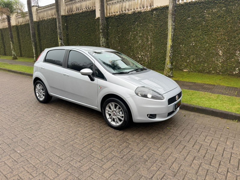 PUNTO 1.4 ATTRACTIVE 8V FLEX 4P MANUAL - 2012 - CAXIAS DO SUL