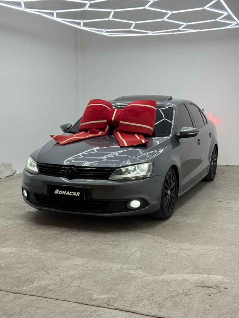 JETTA 2.0 COMFORTLINE FLEX 4P TIPTRONIC - 2012 - CAXIAS DO SUL