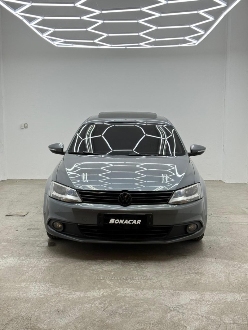 JETTA 2.0 COMFORTLINE FLEX 4P TIPTRONIC - 2012 - CAXIAS DO SUL