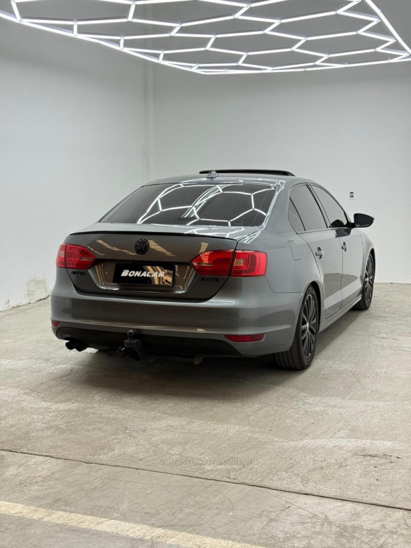 JETTA 2.0 COMFORTLINE FLEX 4P TIPTRONIC - 2012 - CAXIAS DO SUL
