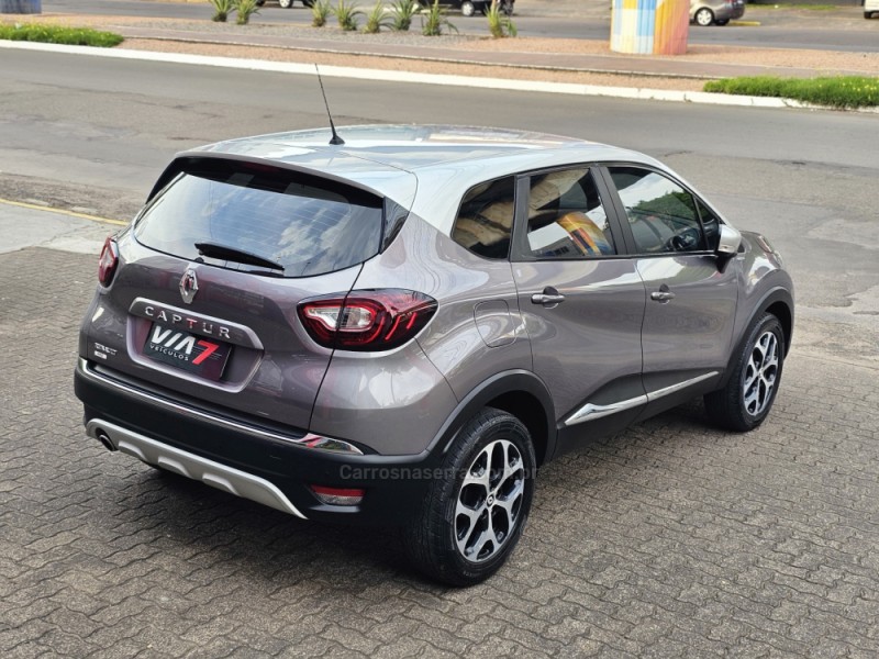 CAPTUR 1.6 16V INTENSE BOSE FLEX 4P AUTOMÁTICO - 2021 - NOVO HAMBURGO