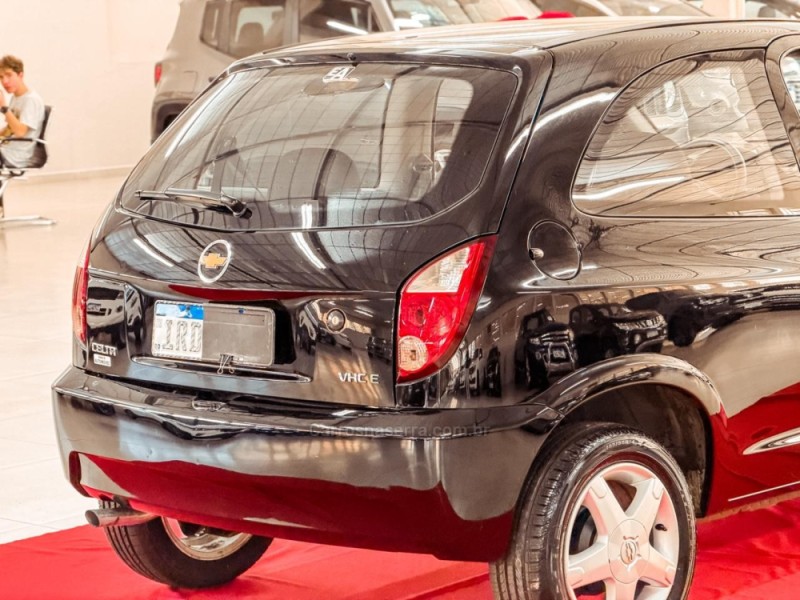 CELTA 1.0 MPFI SPIRIT 8V FLEX 2P MANUAL - 2011 - NOVA PRATA
