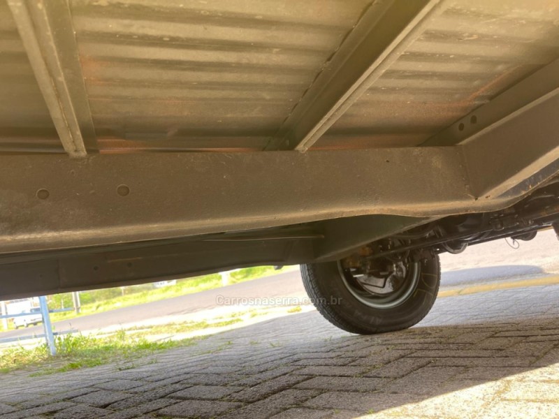 KOMBI 1.5 STANDARD 8V GASOLINA 4P MANUAL - 1975 - NOVO HAMBURGO