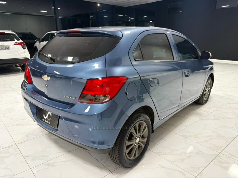 ONIX 1.0 MPFI LOLLAPALOOZA 8V FLEX 4P MANUAL - 2014 - CAMPINAS DO SUL