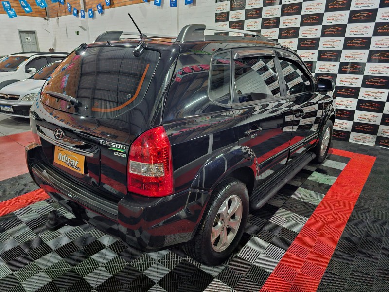 TUCSON 2.0 MPFI GLS 16V 143CV 2WD FLEX 4P AUTOMÁTICO - 2013 - CAXIAS DO SUL