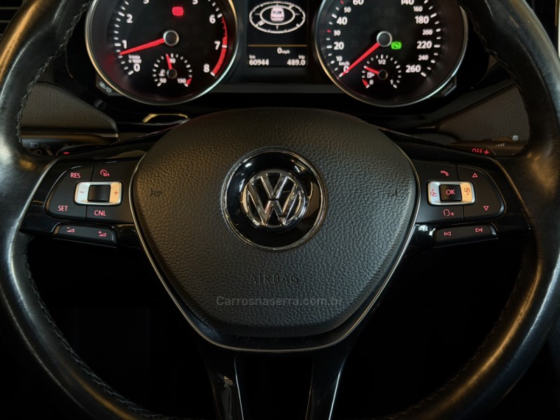 JETTA 2.0 TSI HIGHLINE 211CV GASOLINA 4P TIPTRONIC - 2017 - CAXIAS DO SUL