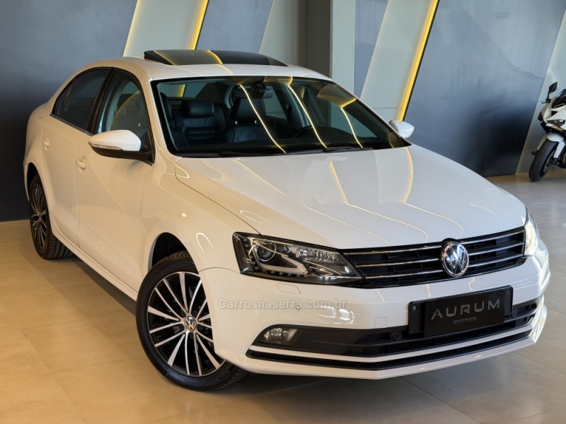 JETTA 2.0 TSI HIGHLINE 211CV GASOLINA 4P TIPTRONIC