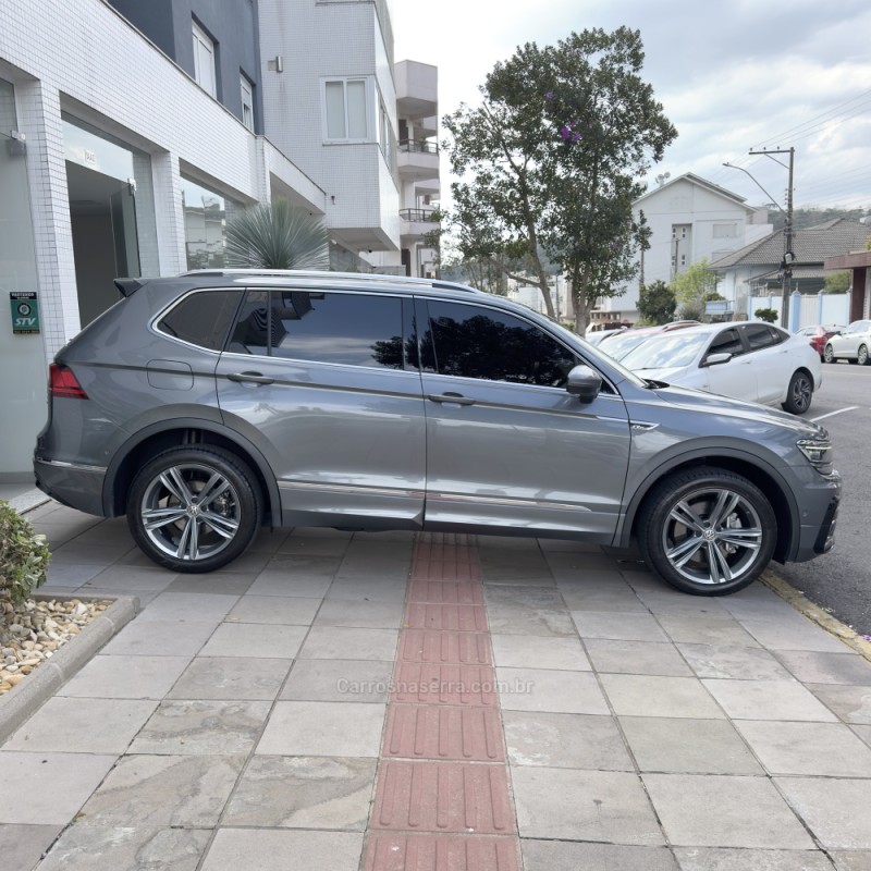 TIGUAN 2.0 ALLSPACE R-LINE 350 TSI 4X4 GASOLINA 4P - 2020 - FLORES DA CUNHA