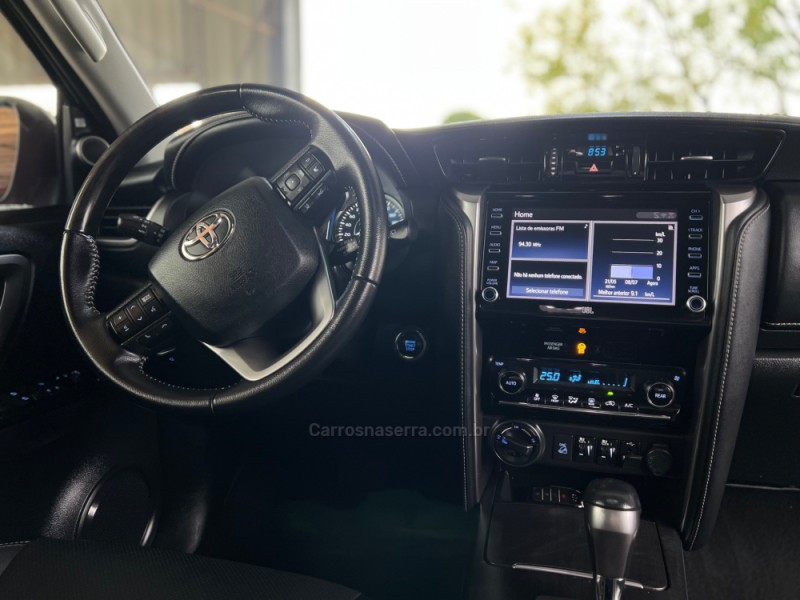 HILUX SW4 2.8 SRX 4X4 7 LUGARES 16V TURBO INTERCOOLER DIESEL 4P AUTOMÁTICO - 2021 - BOM PRINCíPIO