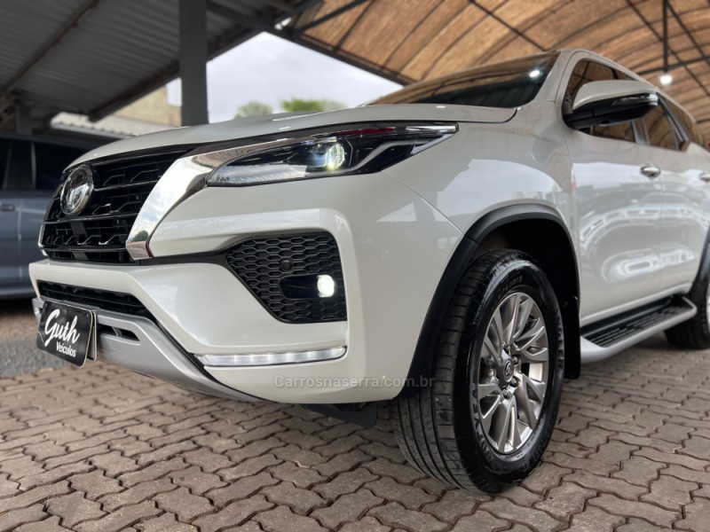 HILUX SW4 2.8 SRX 4X4 7 LUGARES 16V TURBO INTERCOOLER DIESEL 4P AUTOMÁTICO - 2021 - BOM PRINCíPIO