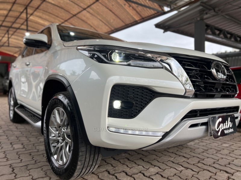 HILUX SW4 2.8 SRX 4X4 7 LUGARES 16V TURBO INTERCOOLER DIESEL 4P AUTOMÁTICO - 2021 - BOM PRINCíPIO