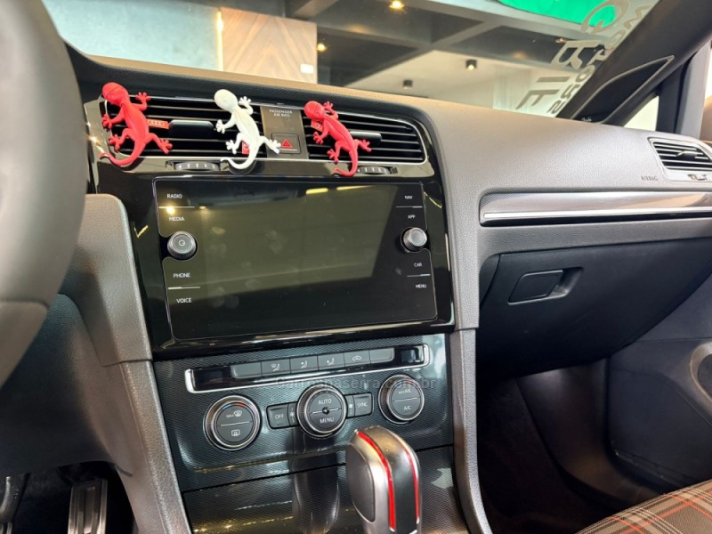 GOLF 2.0 TSI GTI 16V TURBO GASOLINA 4P AUTOMÁTICO - 2017 - CAMPO BOM