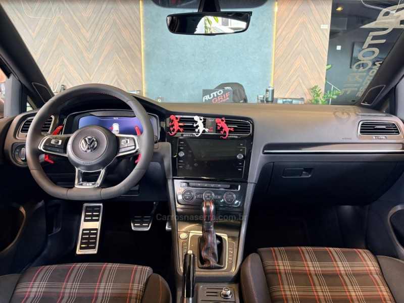 GOLF 2.0 TSI GTI 16V TURBO GASOLINA 4P AUTOMÁTICO - 2017 - CAMPO BOM