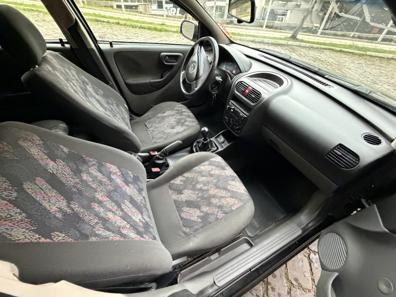 CORSA 1.0 MPFI JOY 8V GASOLINA 4P MANUAL - 2005 - CAXIAS DO SUL