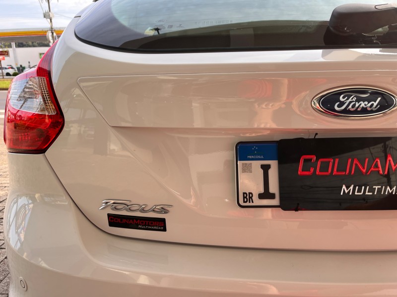 FOCUS 1.6 SE HATCH 16V FLEX 4P AUTOMÁTICO