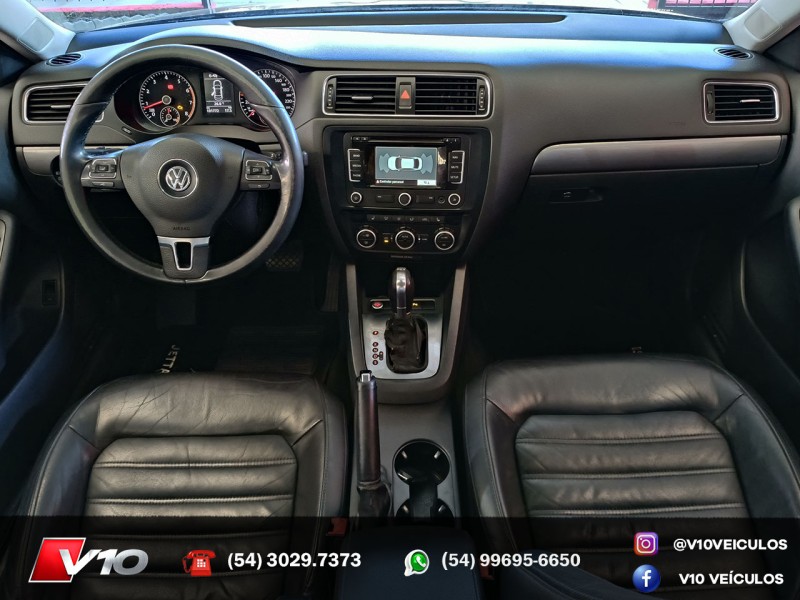 JETTA 2.0 TSI HIGHLINE 211CV GASOLINA 4P DSG - 2013 - CAXIAS DO SUL