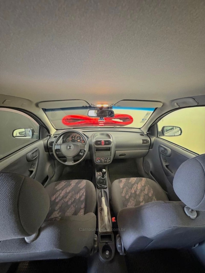 CORSA 1.0 MPFI 8V GASOLINA 4P MANUAL - 2004 - CAXIAS DO SUL