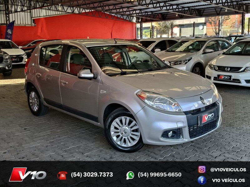 SANDERO 1.6 PRIVILÉGE 8V FLEX 4P MANUAL - 2013 - CAXIAS DO SUL
