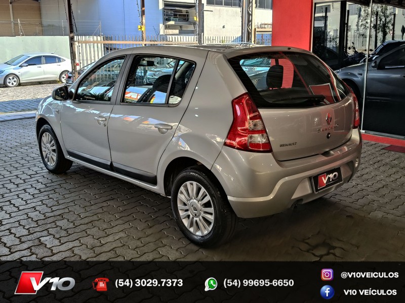 SANDERO 1.6 PRIVILÉGE 8V FLEX 4P MANUAL - 2013 - CAXIAS DO SUL