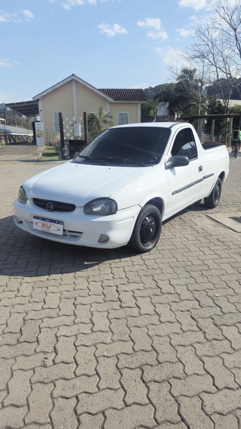CORSA 1.6 MPFI GL CS PICK-UP 8V GASOLINA 2P MANUAL - 2003 - CARLOS BARBOSA