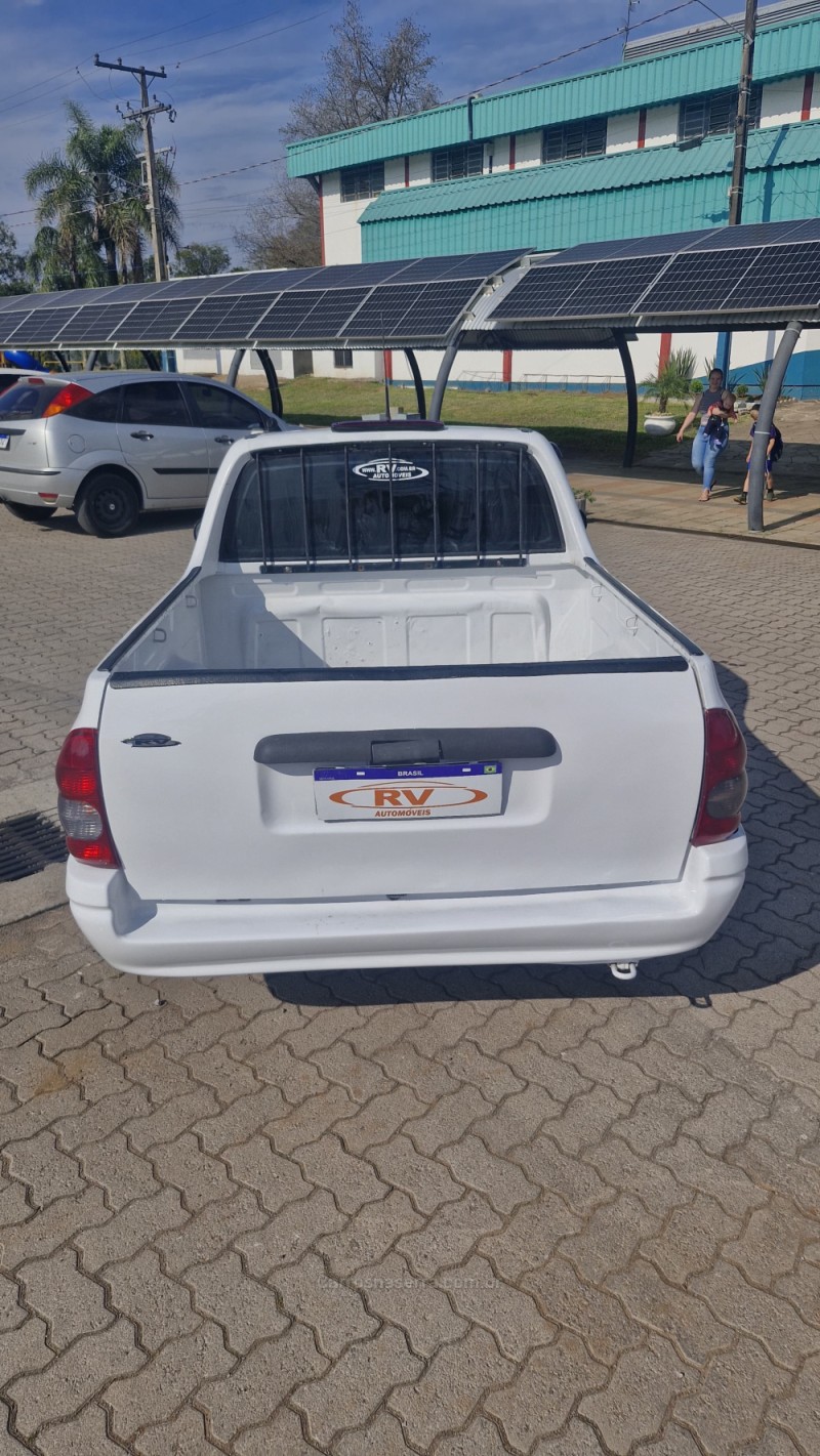 CORSA 1.6 MPFI GL CS PICK-UP 8V GASOLINA 2P MANUAL - 2003 - CARLOS BARBOSA